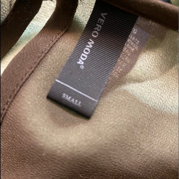 Vero Moda Layered Blouse Size Small - Picture 4 of 4